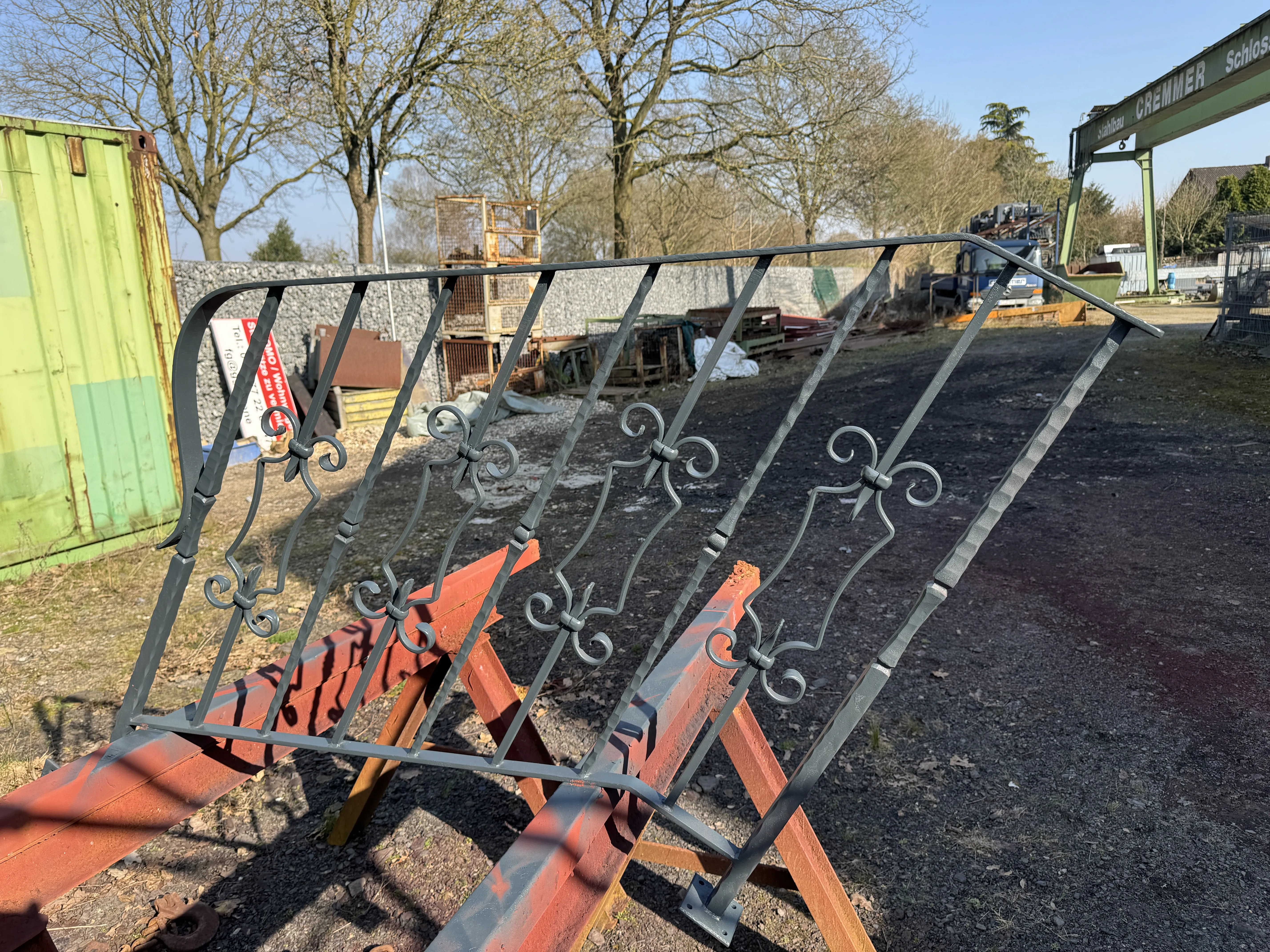 Deckbeschichtung — Abschluss